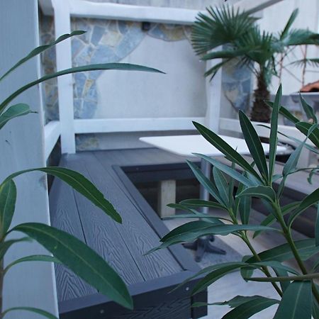Penthouse Stoliv New Spa-Pool Villa Is Located 5M From The Sea, Exclusive Terrace,Private Jetty Wih Sunbeds, Pebble Beach, Secluded Location Total Area 375M2 At Your Disposal Kotor Dış mekan fotoğraf