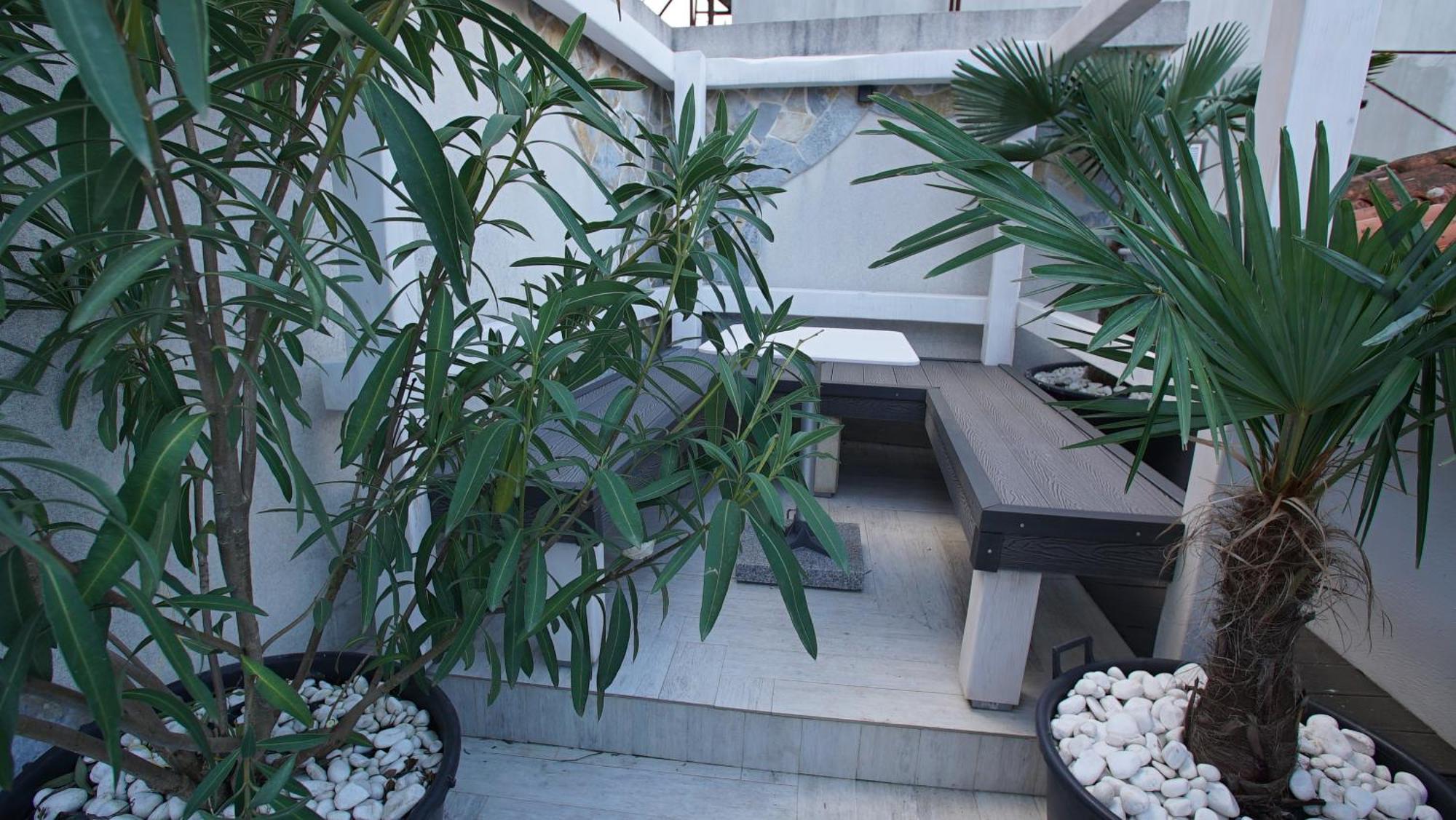 Penthouse Stoliv New Spa-Pool Villa Is Located 5M From The Sea, Exclusive Terrace,Private Jetty Wih Sunbeds, Pebble Beach, Secluded Location Total Area 375M2 At Your Disposal Kotor Dış mekan fotoğraf