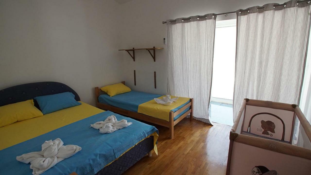 Penthouse Stoliv New Spa-Pool Villa Is Located 5M From The Sea, Exclusive Terrace,Private Jetty Wih Sunbeds, Pebble Beach, Secluded Location Total Area 375M2 At Your Disposal Kotor Dış mekan fotoğraf